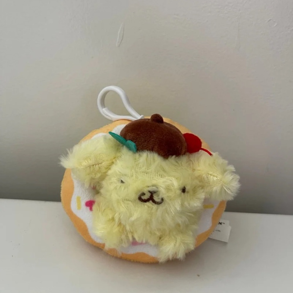 Pompompurin keychain plush